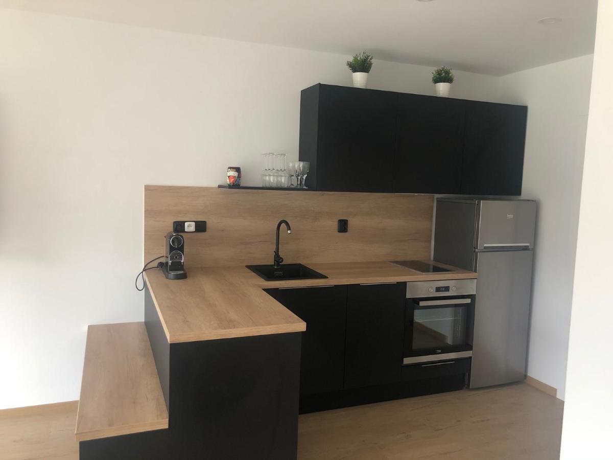 Runch Smilovice Villa Chotilsko Exteriör bild