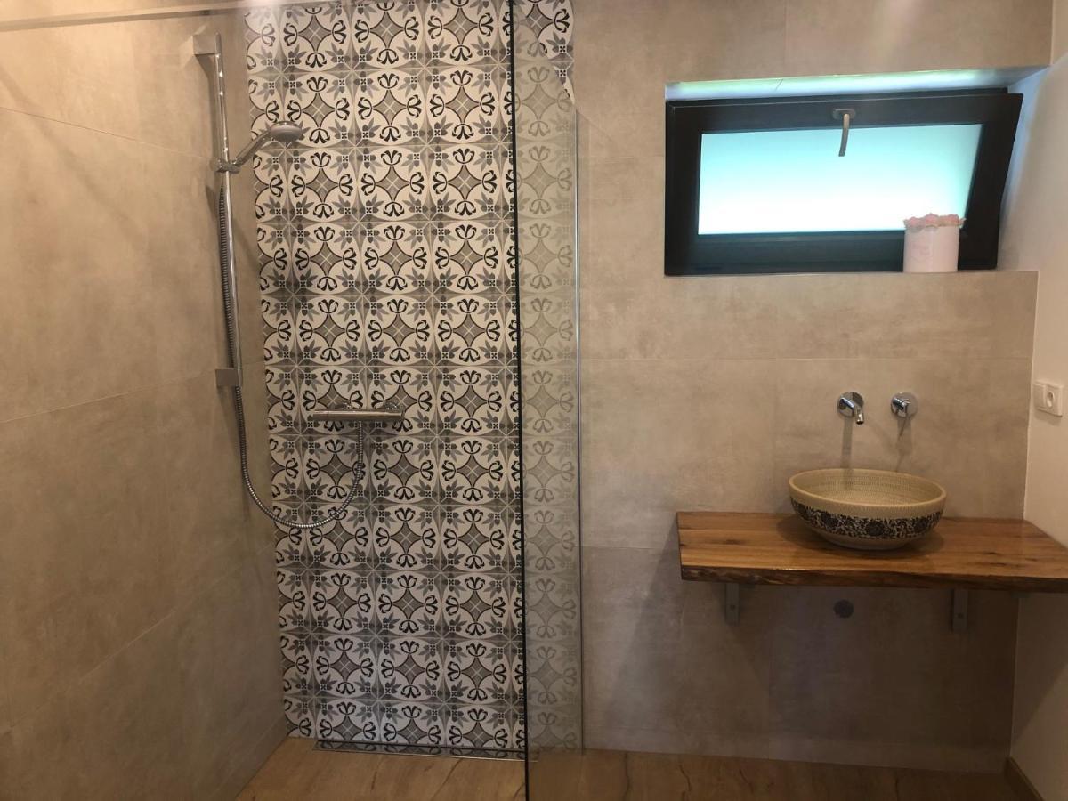 Runch Smilovice Villa Chotilsko Exteriör bild