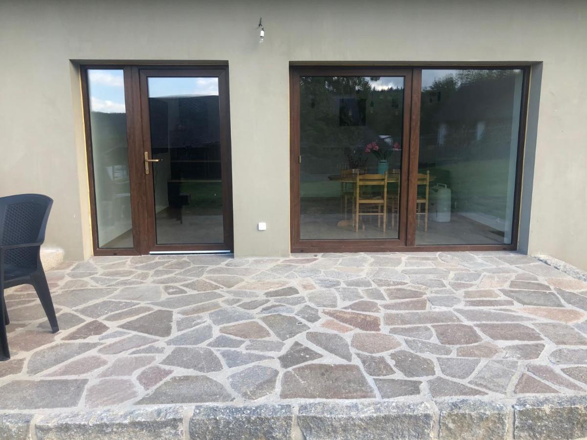 Runch Smilovice Villa Chotilsko Exteriör bild